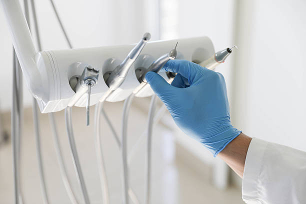 Professional Tooth Extraction technician working in Shelby, OH